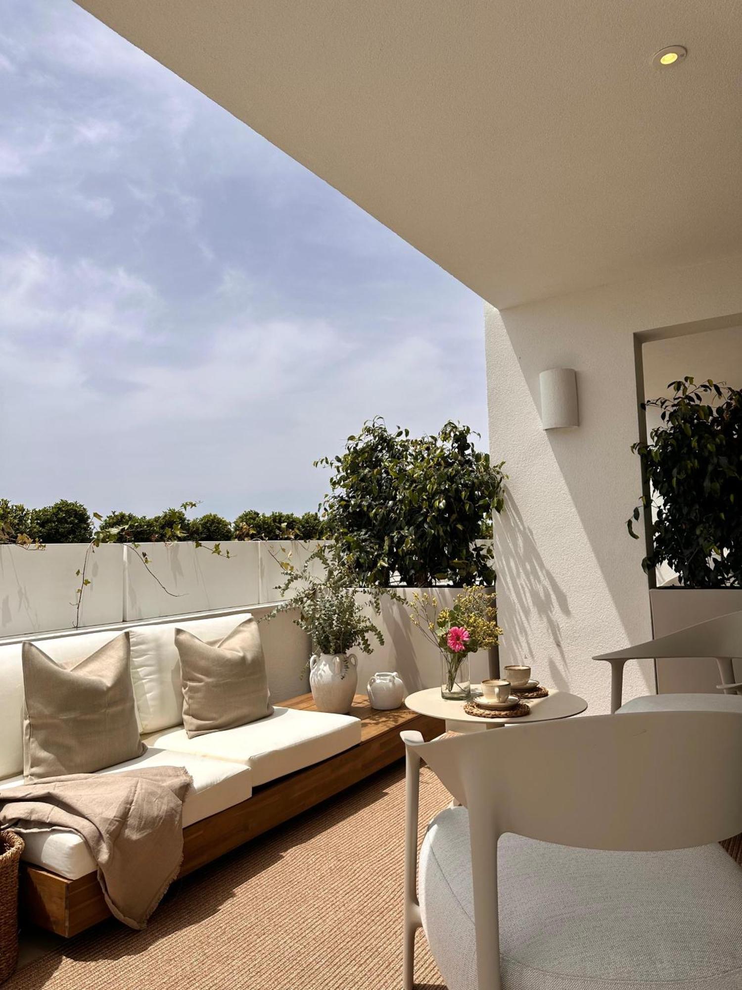 Apartamentos Azul Castelldefels Kültér fotó