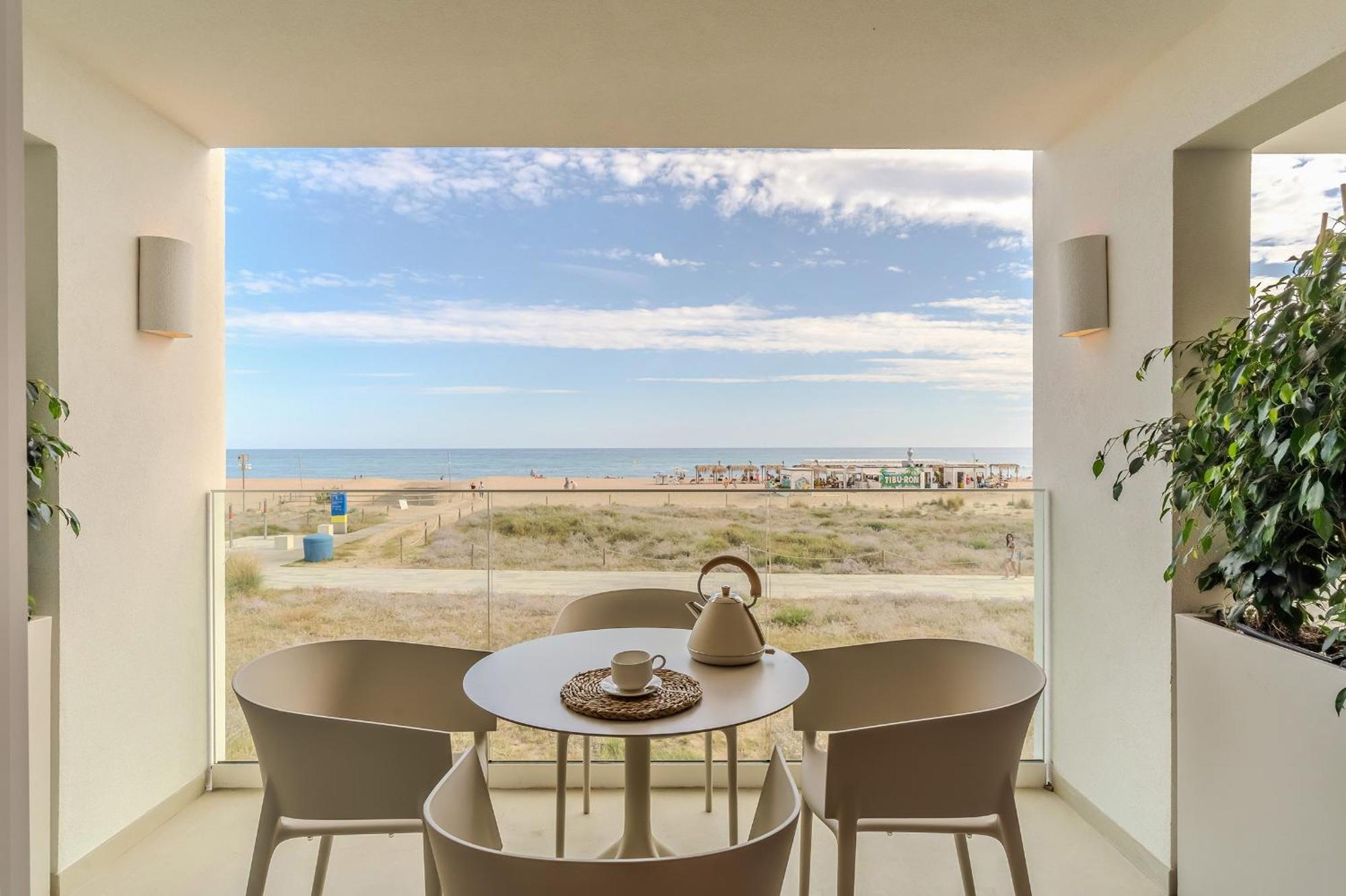 Apartamentos Azul Castelldefels Kültér fotó