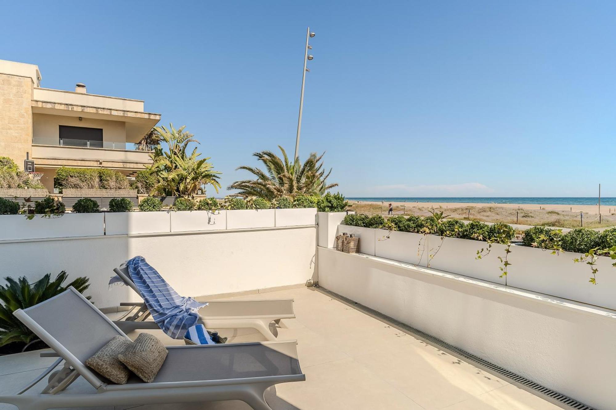 Apartamentos Azul Castelldefels Kültér fotó