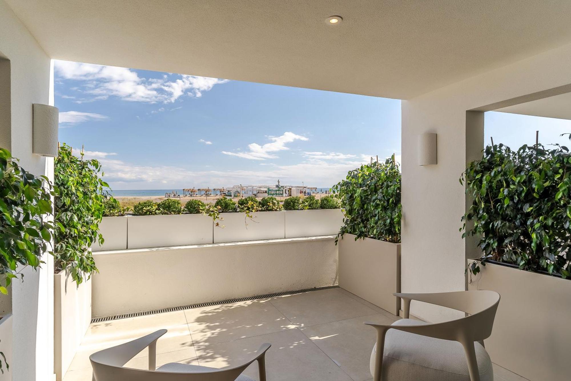 Apartamentos Azul Castelldefels Kültér fotó